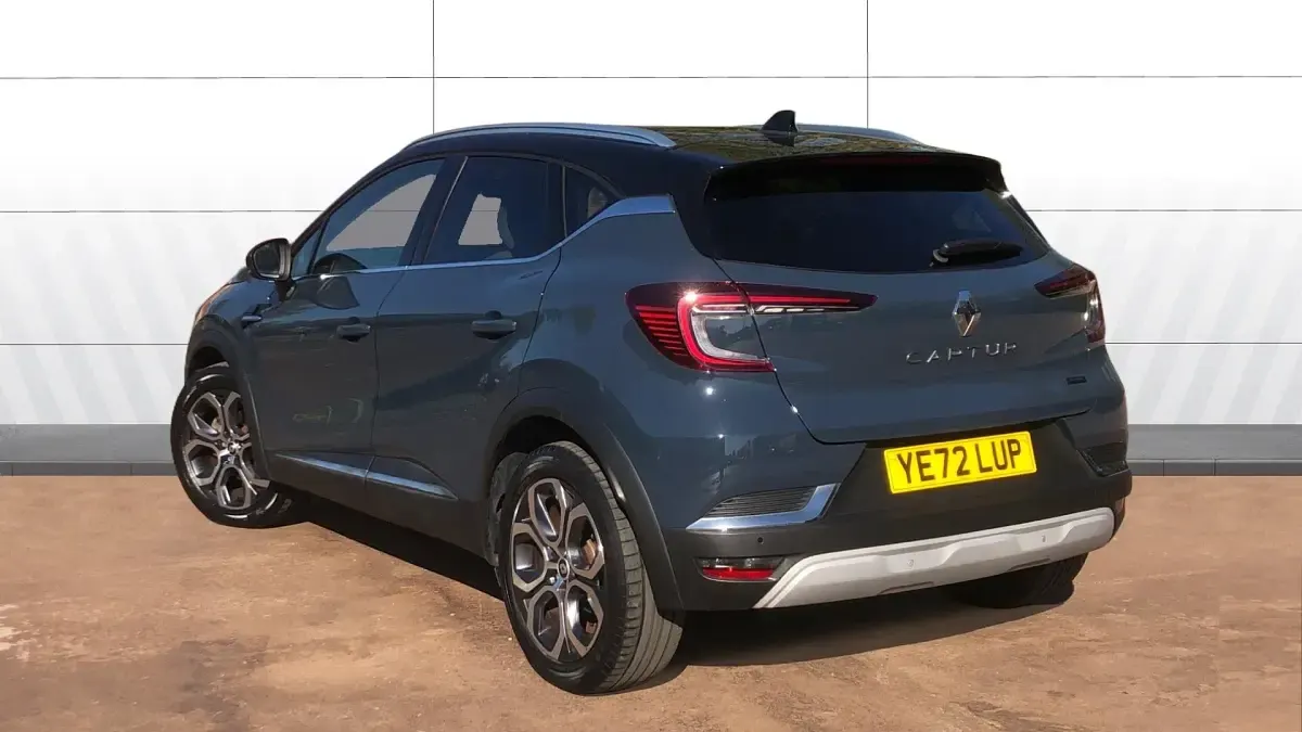 Second-hand Renault Captur Techno 145 CP (106 kW) 2022 Other SUV