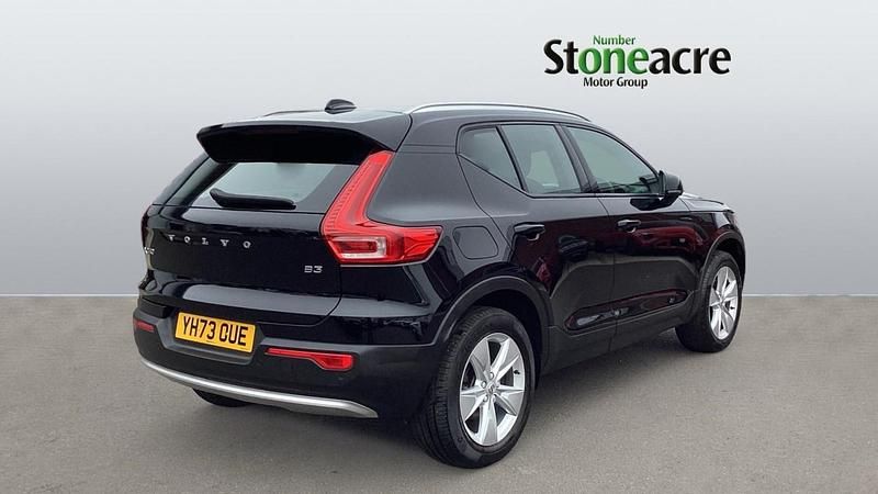 Used Volvo XC40 Core 163 HP (119 kW) 2023 Black SUV