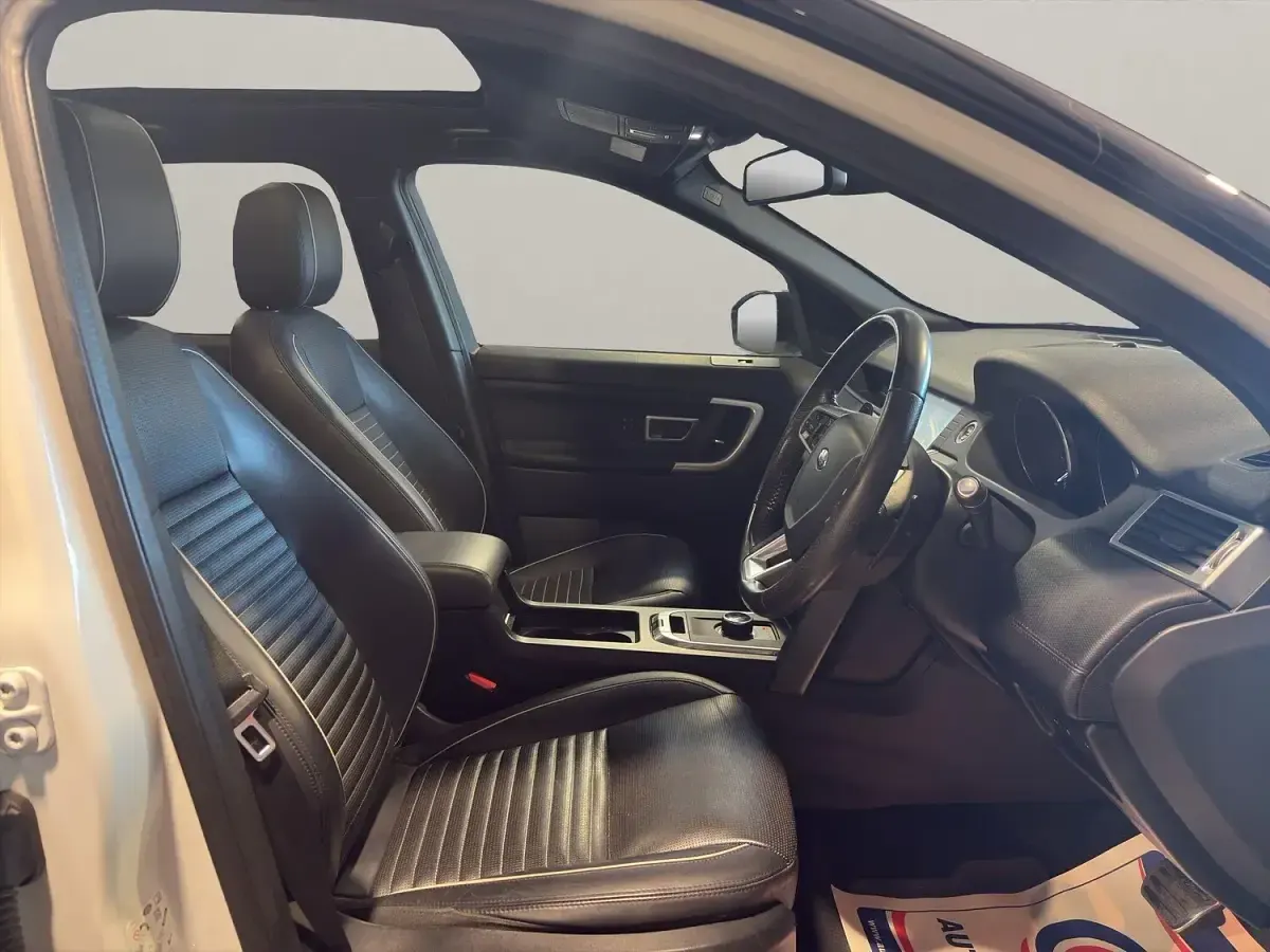 Used Land Rover Discovery Sport HSE Dynamic 290 HP (213 kW) 2018 White SUV