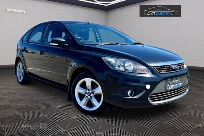 Used 2010 Ford Focus Zetec Hatchback | £1,975 (Fair price) - Image 1/1