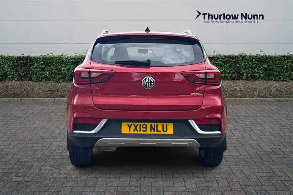Used MG ZS Excite 106 HP (77 kW) 2019 Red SUV