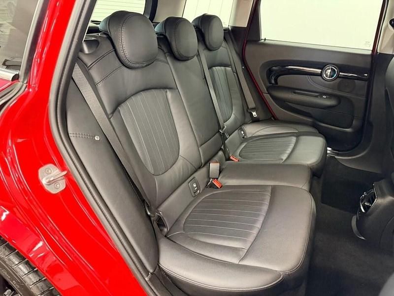 Used Mini Clubman Exclusive 192 HP (141 kW) 2019 Red Estate