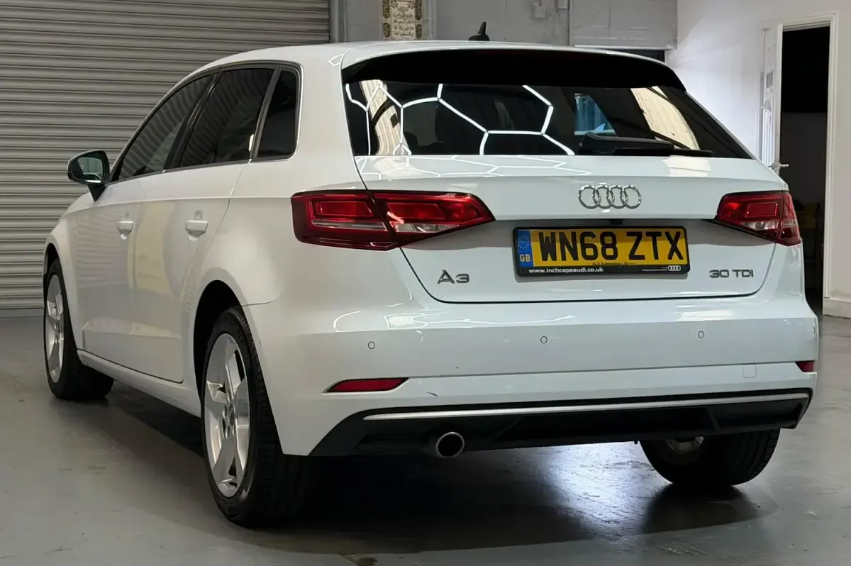 Used Audi A3 Sport 116 HP (85 kW) 2018 White Sedan