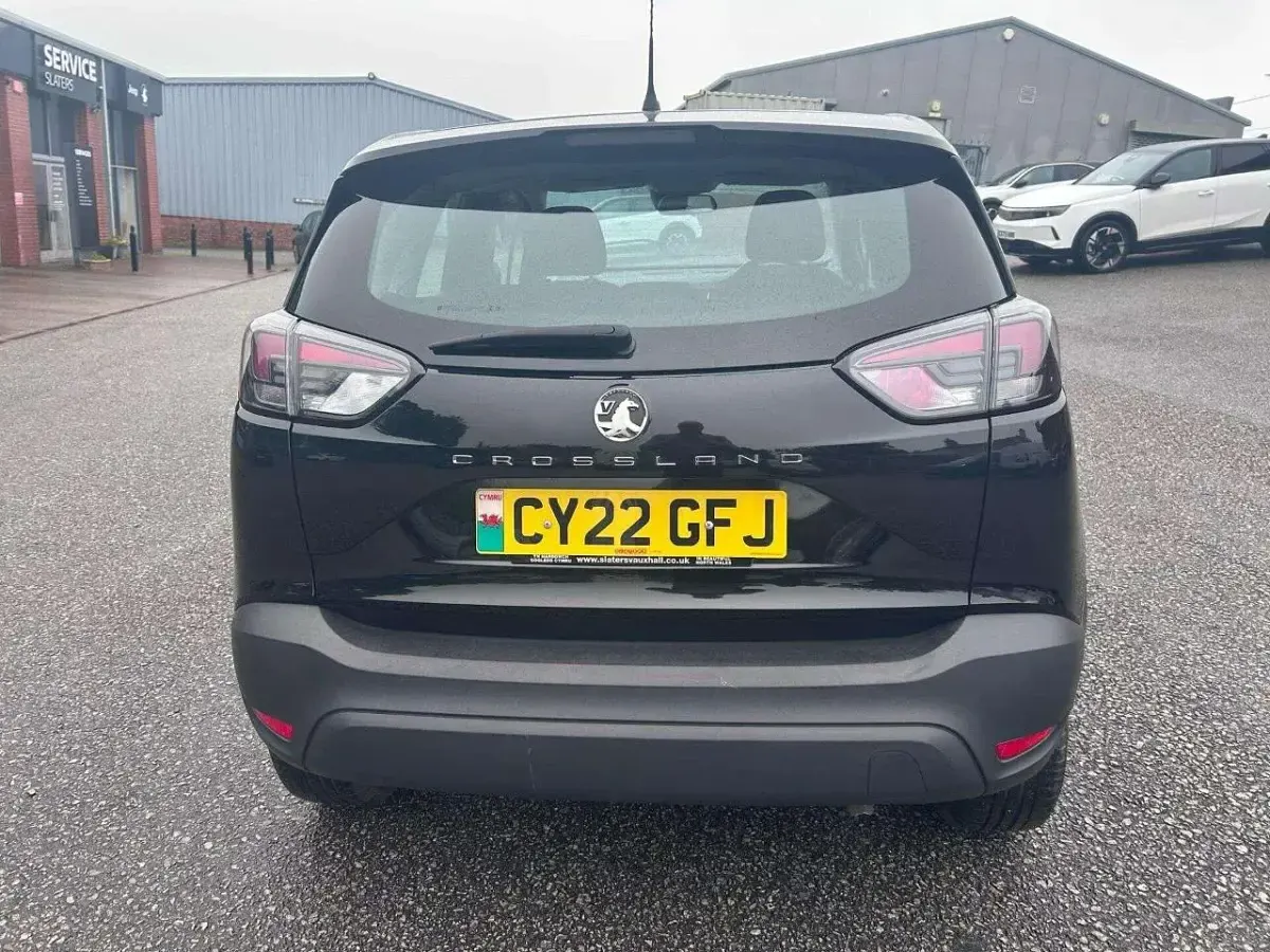 Used Vauxhall Crossland Design Edition 108 HP (79 kW) 2022 Black SUV