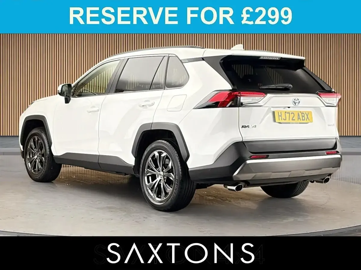 Used Toyota RAV4 Design 218 HP (160 kW) 2022 White SUV
