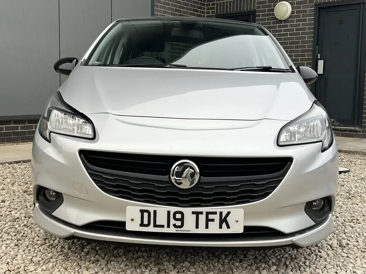 Used Vauxhall Corsa SRi 90 HP (66 kW) 2019 Silver Hatchback