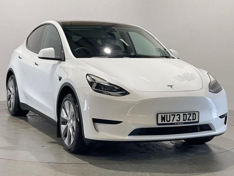 White Used 2023 Tesla Model Y RWD SUV | £24,999 (Fair price) - Image 1/4