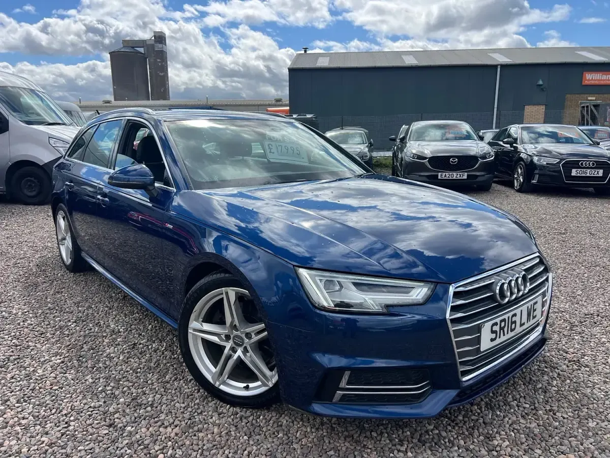 Used Audi A4 S-Line 252 HP (185 kW) 2016 Blue Estate