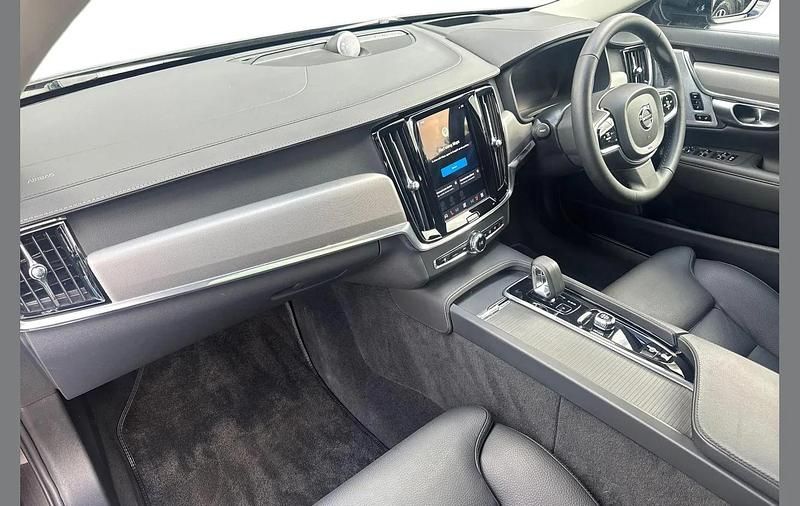 Usado Volvo V90 Ultimate 250 HP (183 kW) 2023 Cinzento Carrinha