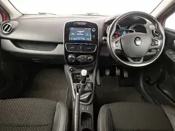 Used Renault Clio Dynamique 90 HP (66 kW) 2018 Red Hatchback