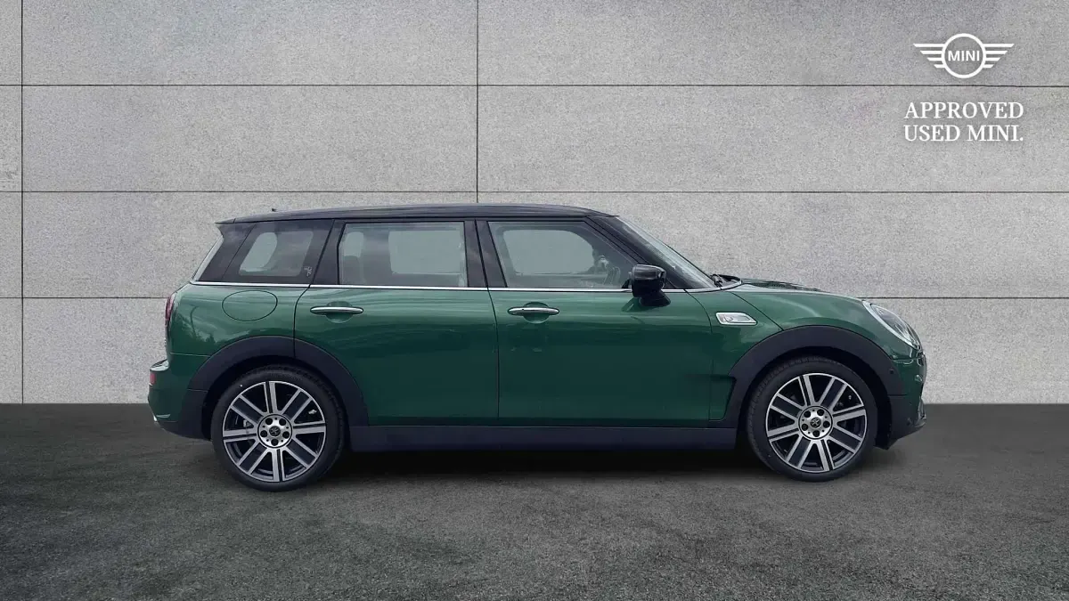 Used Mini Cooper S Clubman Exclusive 176 HP (129 kW) 2021 Green Estate