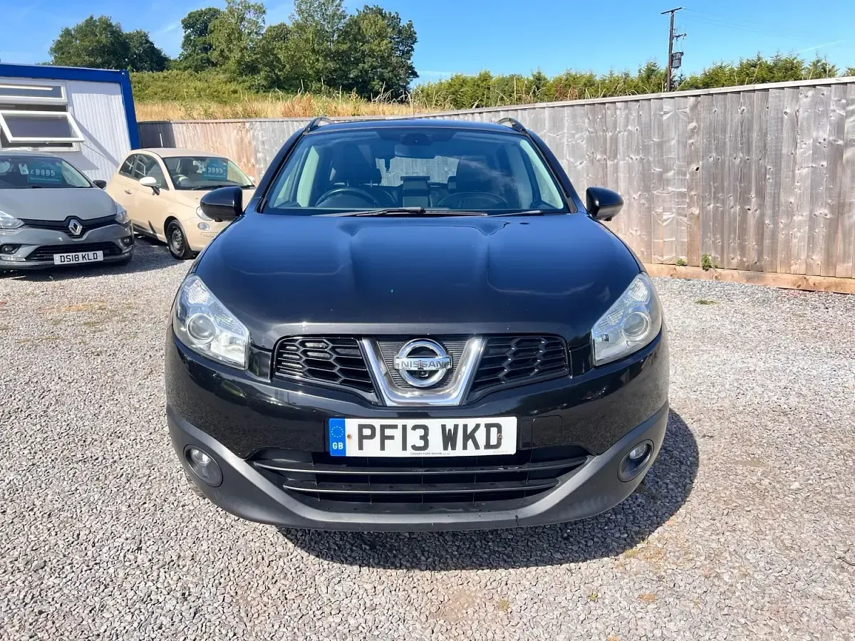 Used Nissan Qashqai 360º 117 HP (86 kW) 2013 Black SUV