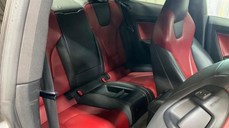 Used Audi S5 Black Edition 333 HP (244 kW) 2013 White Coupe