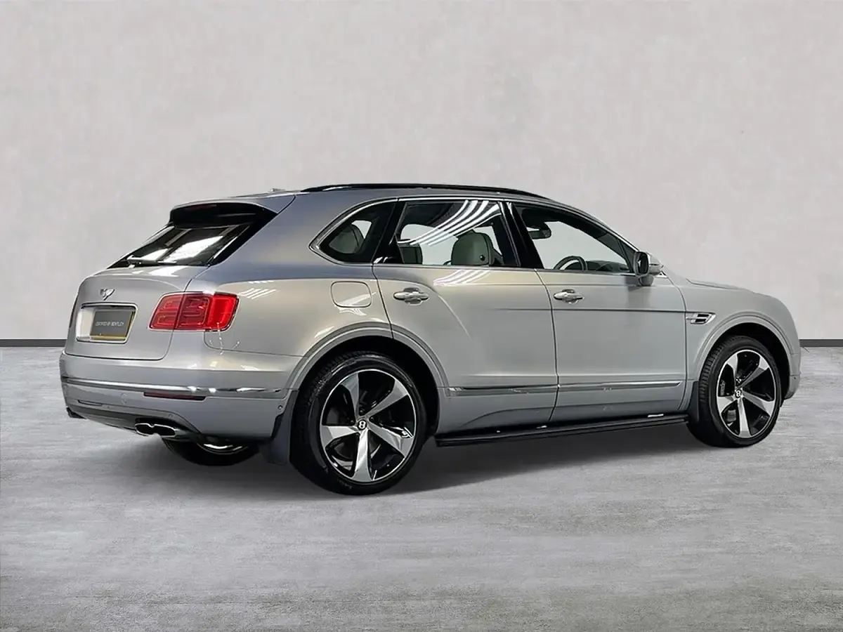Used Bentley Bentayga Mulliner 550 HP (404 kW) 2019 Grey SUV