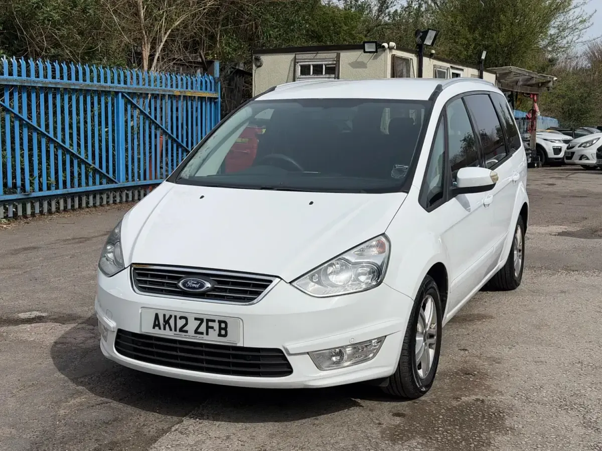 Gebraucht Ford Galaxy Zetec 115 PS (84 kW) 2012 Weiß Van / Kleinbus