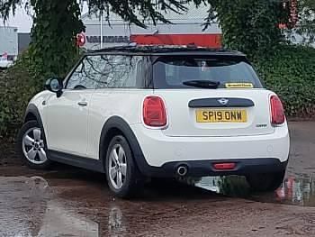 Used Mini Cooper Classic 136 HP (100 kW) 2019 White Hatchback