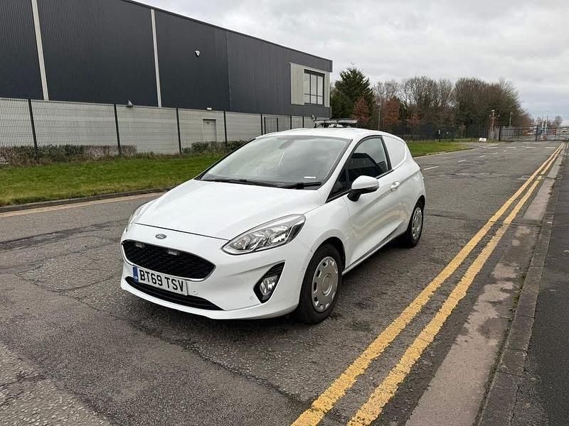 Used Ford Fiesta 2020 White Van