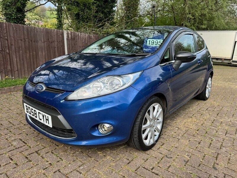 Blue Used 2008 Ford Fiesta Titanium Hatchback | £1,995 - Image 1/4