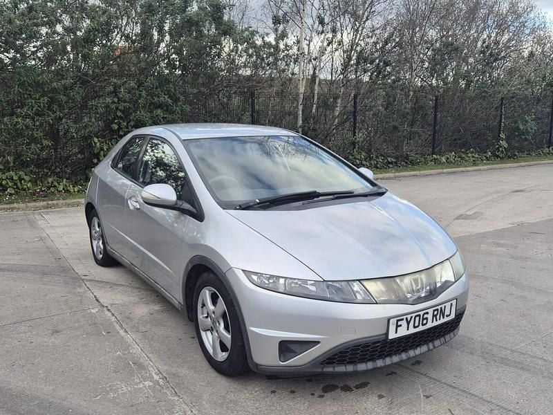 Used Honda Civic SE 140 HP (102 kW) 2006 Silver Hatchback
