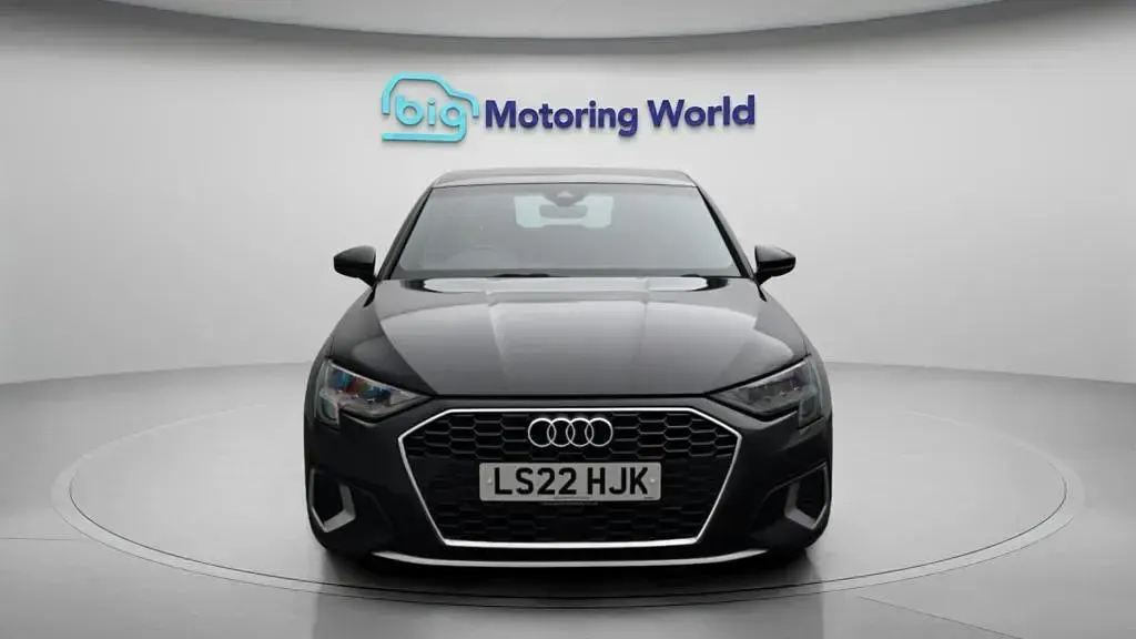 Used Audi A3 Sportback Sport 110 HP (80 kW) 2022 Grey Hatchback
