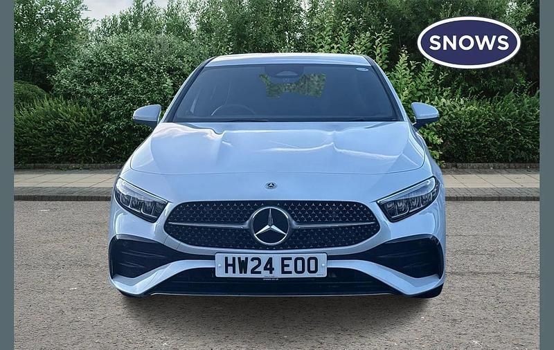Used Mercedes A200 Executive 161 HP (118 kW) 2024 White Hatchback