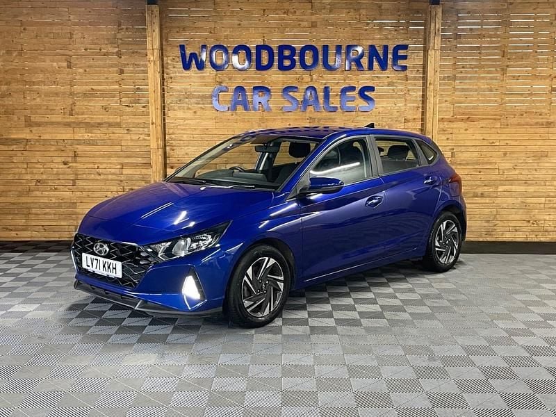 Used Hyundai i20 100 HP (73 kW) 2021 Blue Hatchback