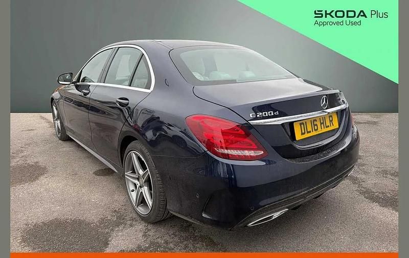 Used Mercedes C200 AMG line 136 HP (100 kW) 2016 Blue Sedan