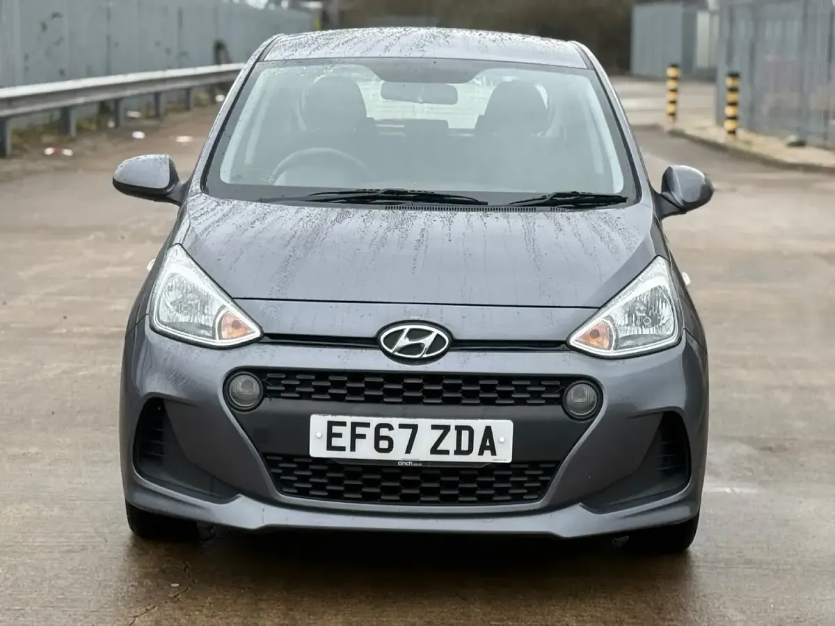 Used Hyundai i10 67 HP (49 kW) 2018 Grey Hatchback