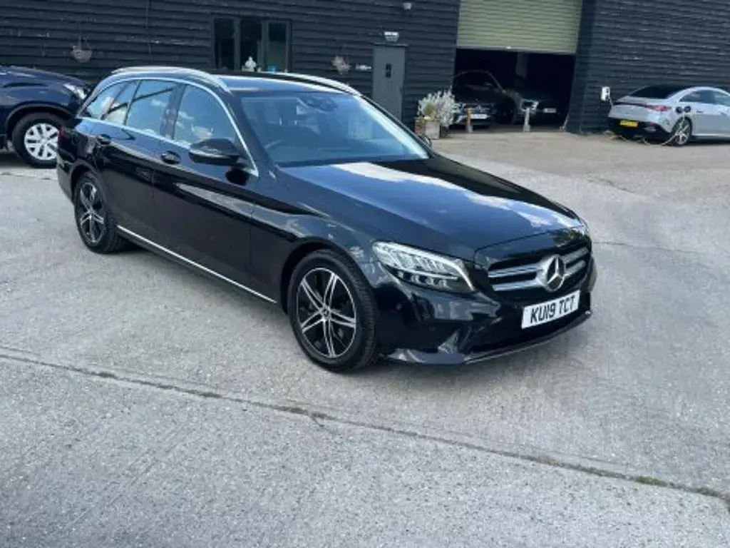 Used Mercedes C300 2019 Black Estate