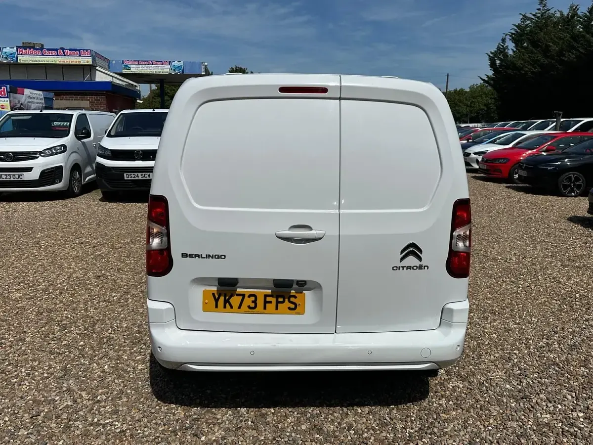 Used Citroën Berlingo 100 HP (73 kW) 2023 White MPV