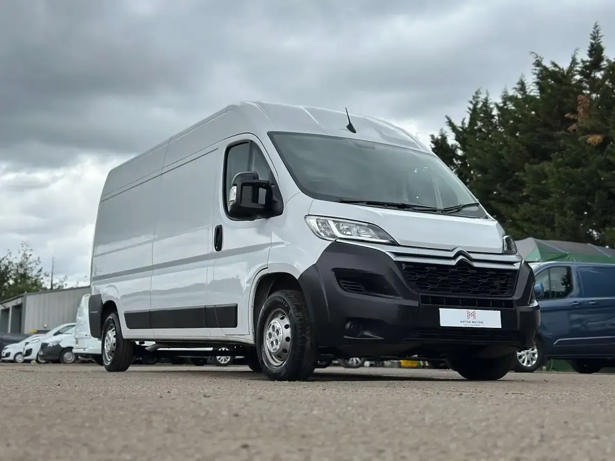 Used Citroën Relay 140 HP (102 kW) 2024 White Van