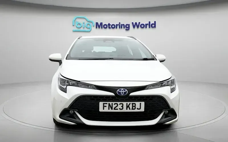Used Toyota Corolla 140 HP (102 kW) 2026 Estate