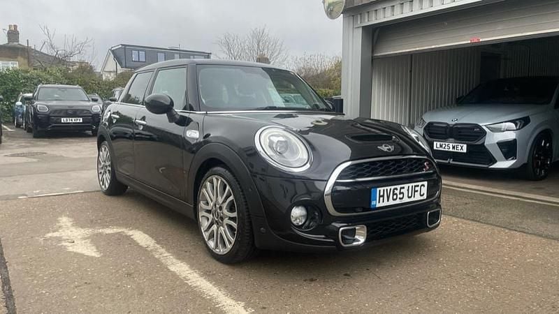 Black Used 2015 Mini Cooper S Hatch Hatchback | £10,500 (Good price) - Image 1/4