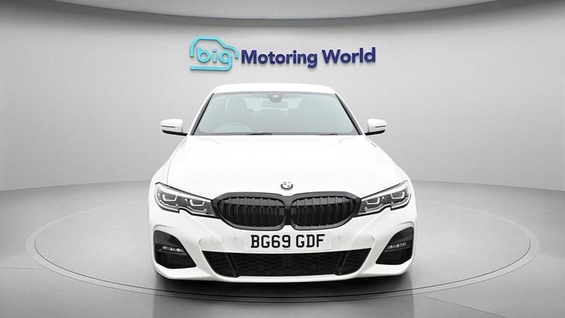 Used BMW 320 M Sport 184 HP (135 kW) 2019 White Sedan