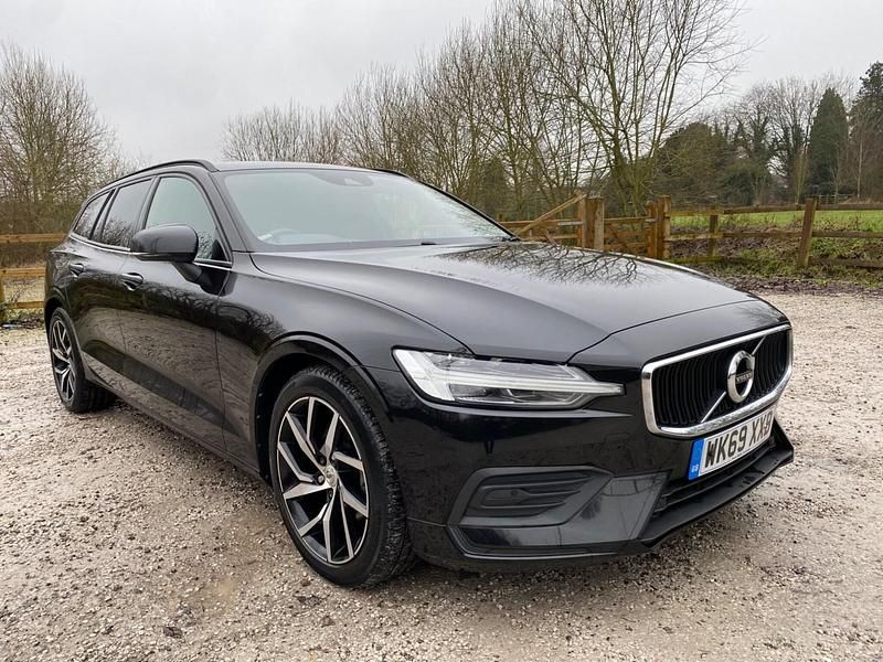 Black Used 2020 Volvo V60 Momentum Estate | £11,990 (Fair price) - Image 1/4