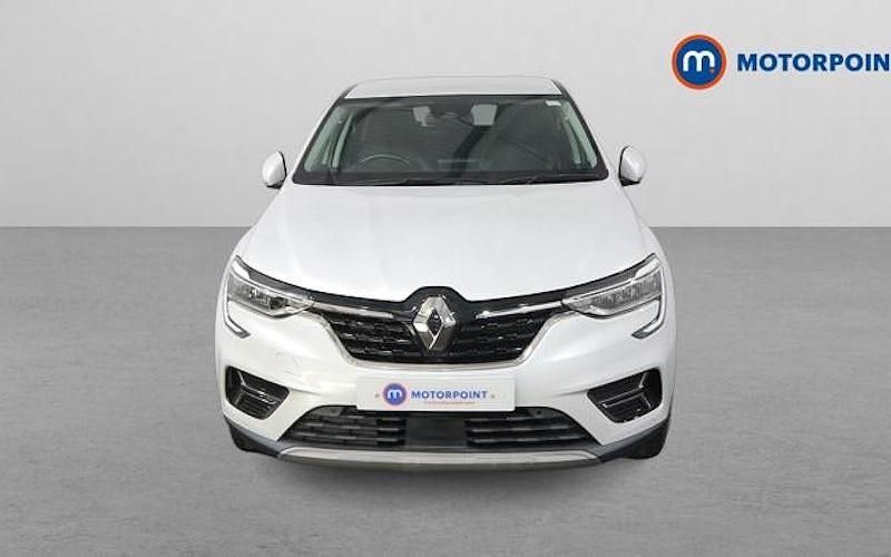 Used Renault Arkana Version S 143 HP (105 kW) 2022 White SUV