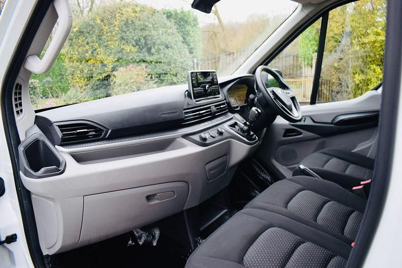 Used Maxus V90 161 HP (118 kW) 2022 White Van