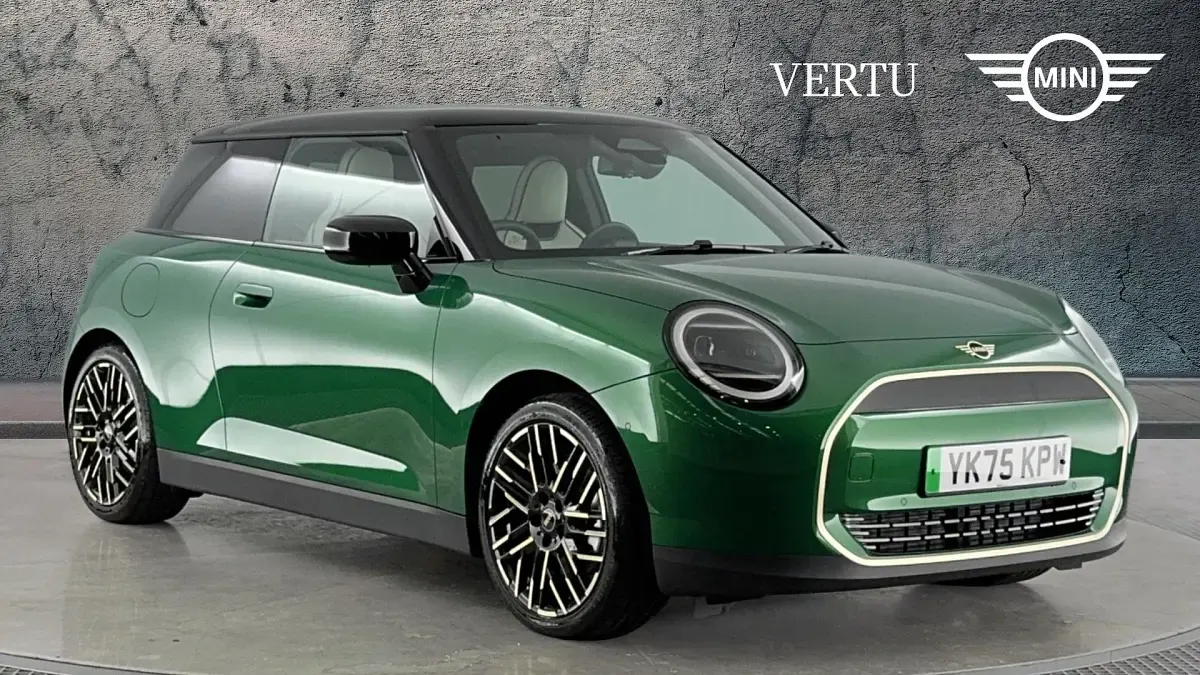 Used Mini Cooper Exclusive 135 kW (184 HP) 2026 Hatchback