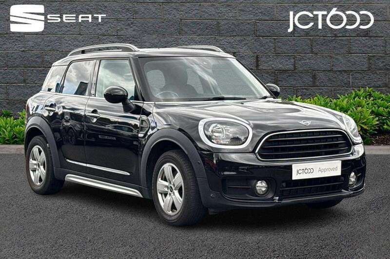 Black Used 2019 Mini Cooper Countryman Classic SUV | £16,500 (Good price) - Image 1/4