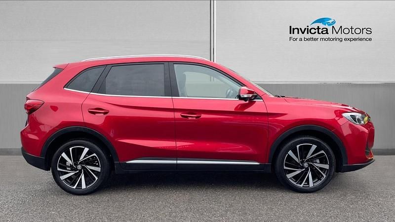 Used MG ZS Trophy 196 HP (144 kW) 2025 Red Hatchback