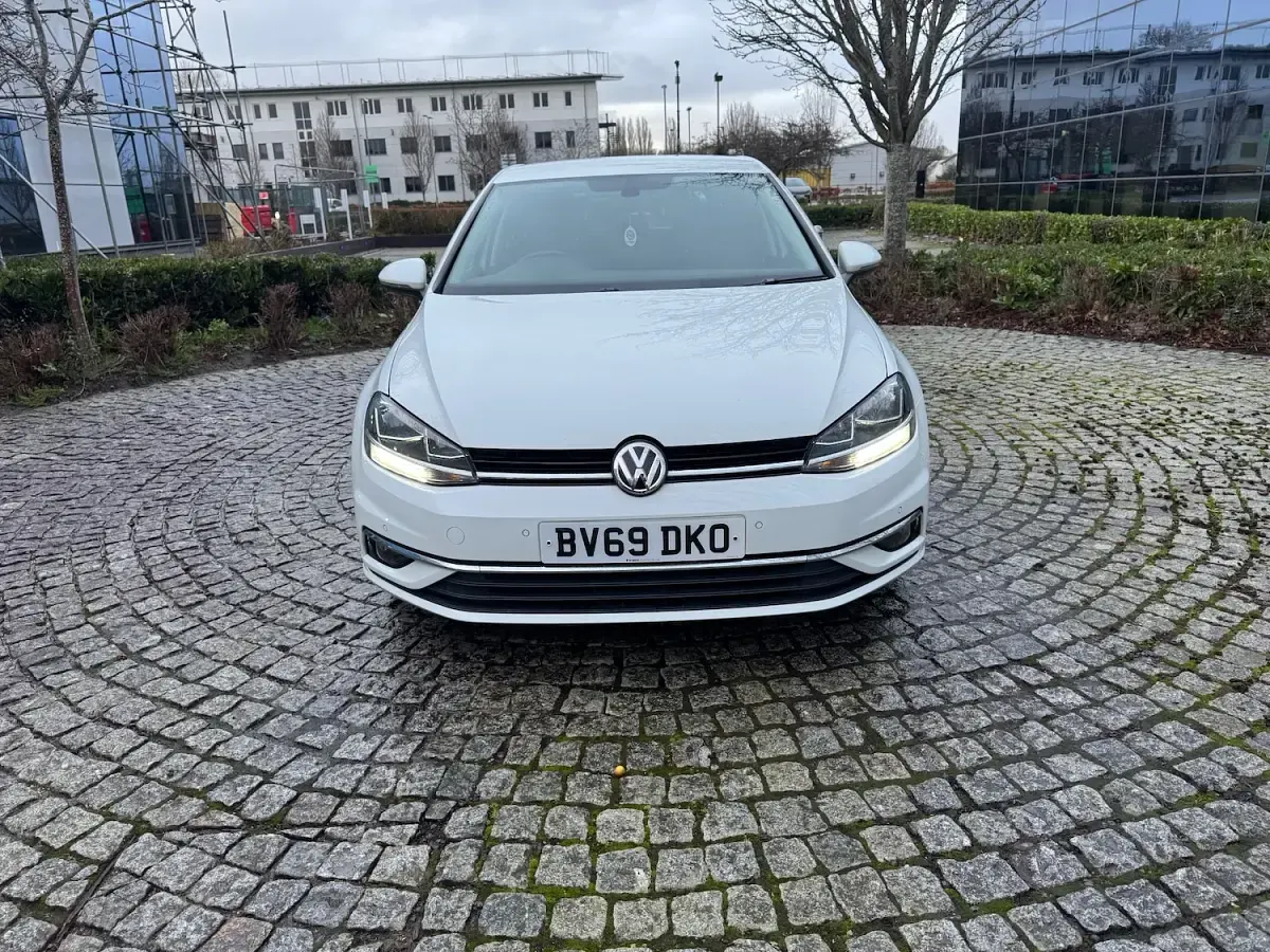 Used VW Golf VII Match 150 HP (110 kW) 2019 White Hatchback