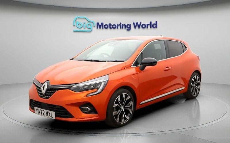 Used Renault Clio V Techno 145 HP (106 kW) 2023 Orange Hatchback