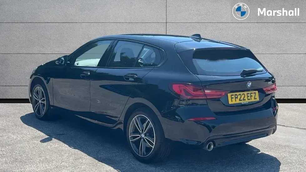 Used BMW 118 Sport Line 136 HP (100 kW) 2022 Black sapphire Hatchback