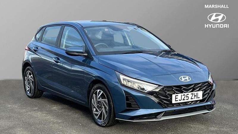 Used Hyundai i20 Advanced 100 HP (73 kW) 2025 Blue Hatchback