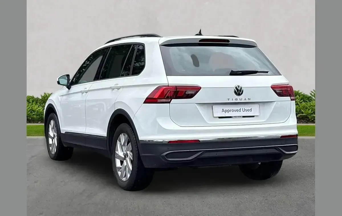 Used VW Tiguan S 150 HP (110 kW) 2022 White SUV