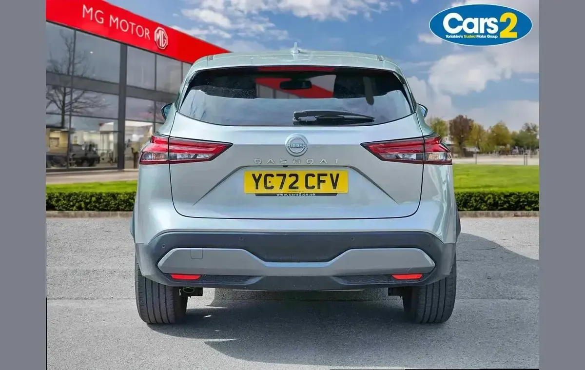 Used Nissan Qashqai N-Connecta 180 HP (132 kW) 2022 White SUV