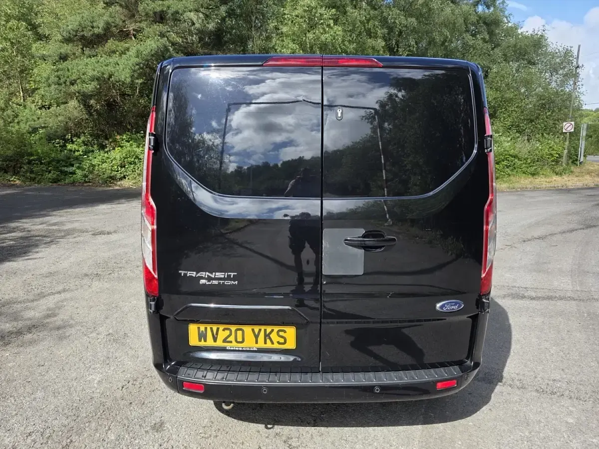 Used Ford Transit Custom Limited 130 HP (95 kW) 2020 Black Van