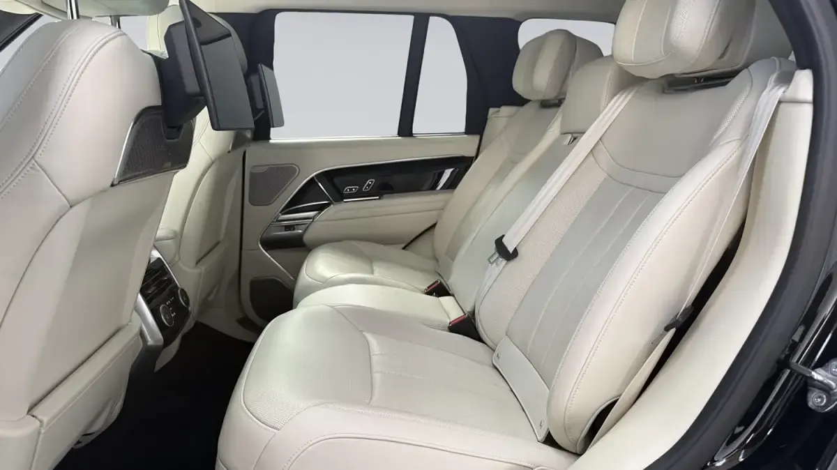 Begagnad Land Rover Range Rover Autobiography 2024 Svart SUV