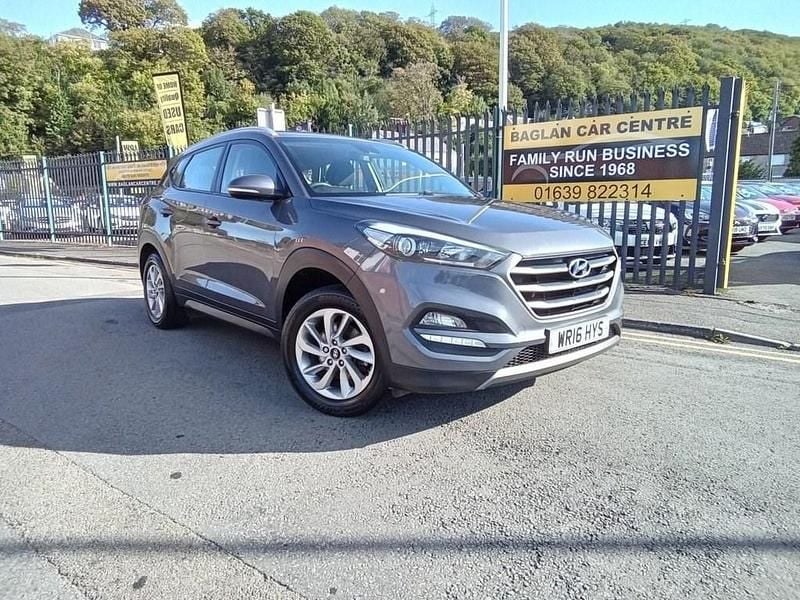 Used Hyundai Tucson SE 132 HP (97 kW) 2016 Grey SUV