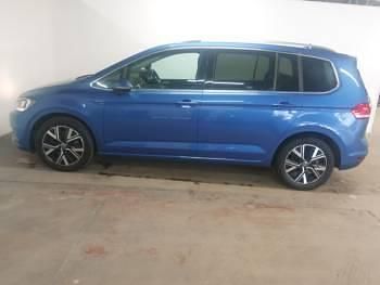 Używany VW Touran SEL 150 KM (110 kW) 2023 Niebieski Minivan